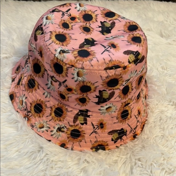 Floral Pink Bucket Hat Bees, Flowers - Picture 1 of 4